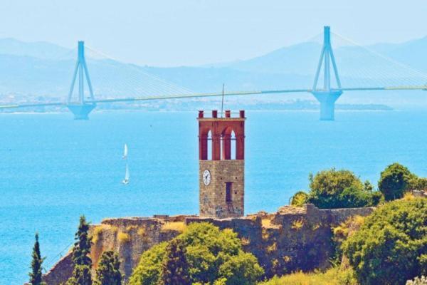 Apartament Stone Clock'S House Nafpaktos Zewnętrze zdjęcie