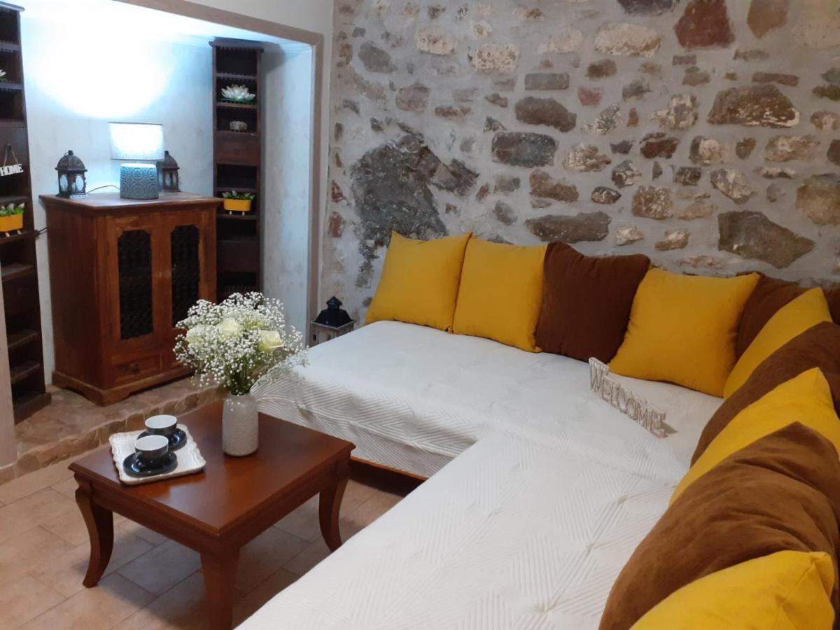 Apartament Stone Clock'S House Nafpaktos Zewnętrze zdjęcie