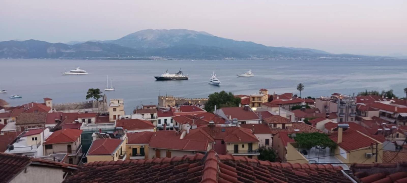 Apartament Stone Clock'S House Nafpaktos Zewnętrze zdjęcie