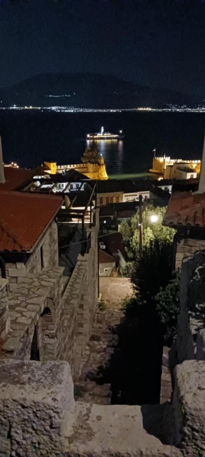Apartament Stone Clock'S House Nafpaktos Zewnętrze zdjęcie