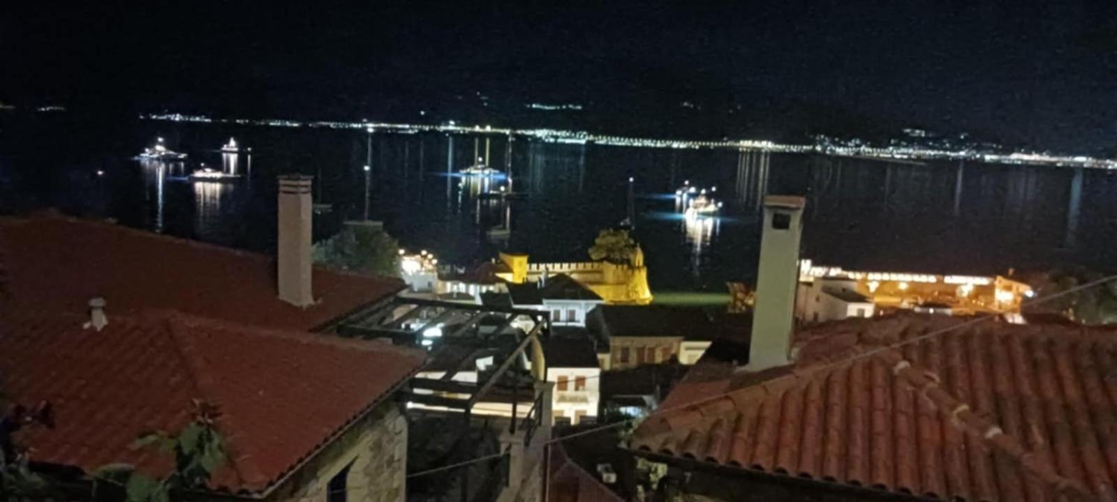 Apartament Stone Clock'S House Nafpaktos Zewnętrze zdjęcie