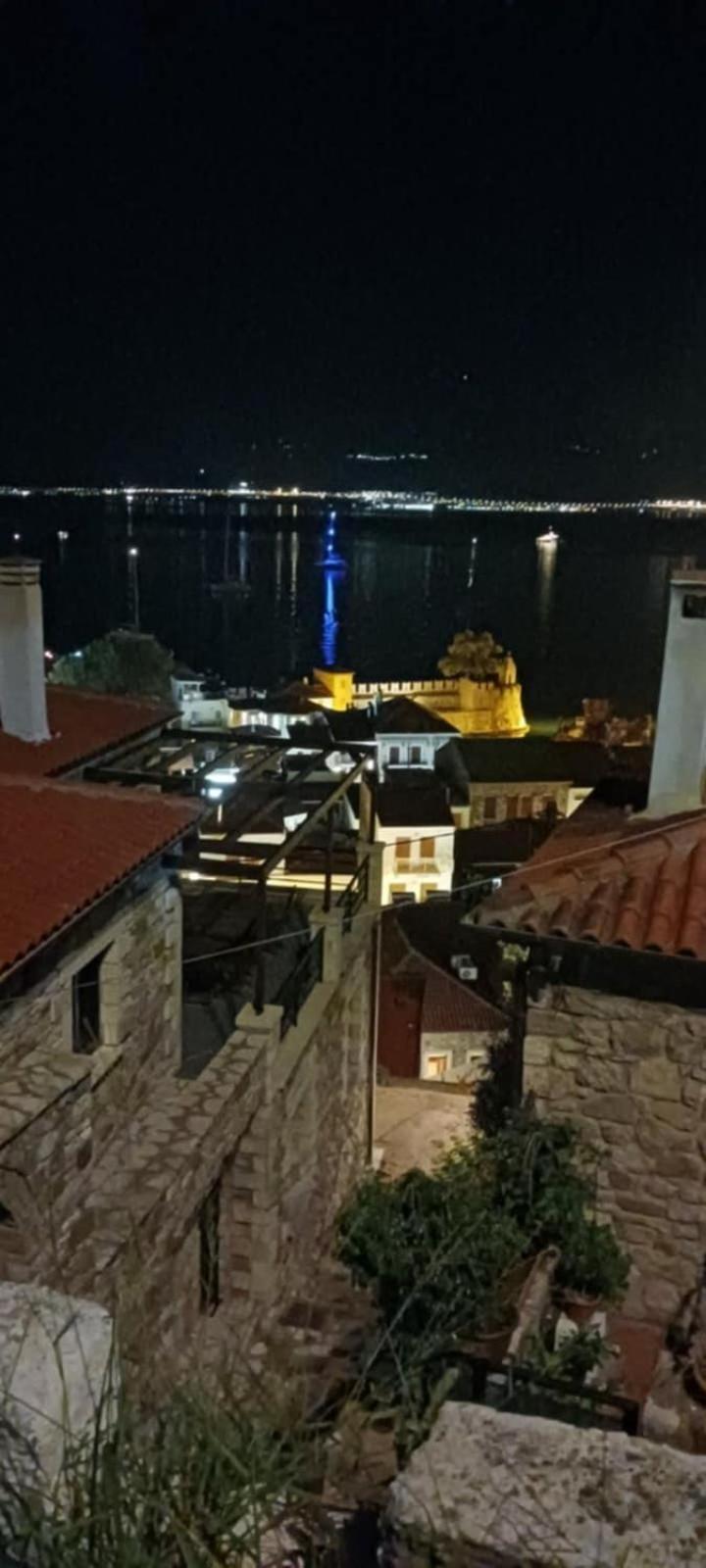 Apartament Stone Clock'S House Nafpaktos Zewnętrze zdjęcie